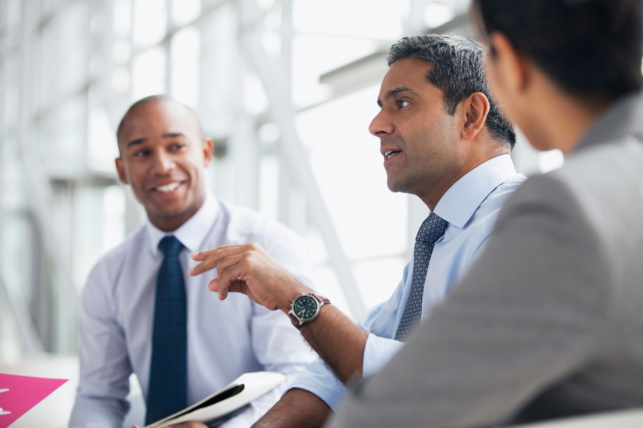 Alliant provides comprehensive pre-acquisitions mergers & acquisitions insurance due diligence.
